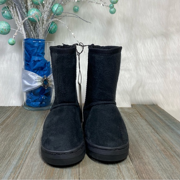 bebe Girls Mid Calf Microsuede Winter Boots 
Size 7 - Picture 3 of 10